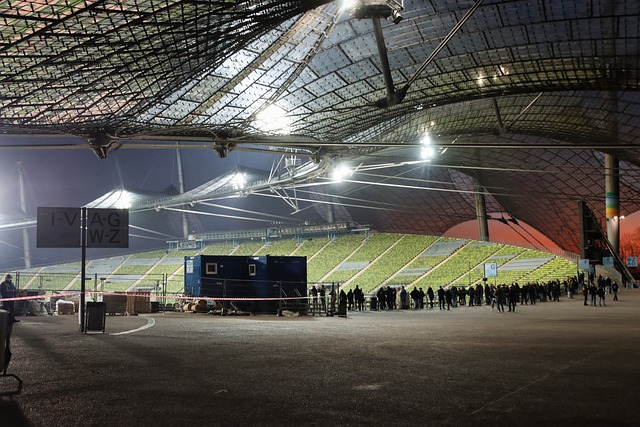 使得整个场 使得整个场